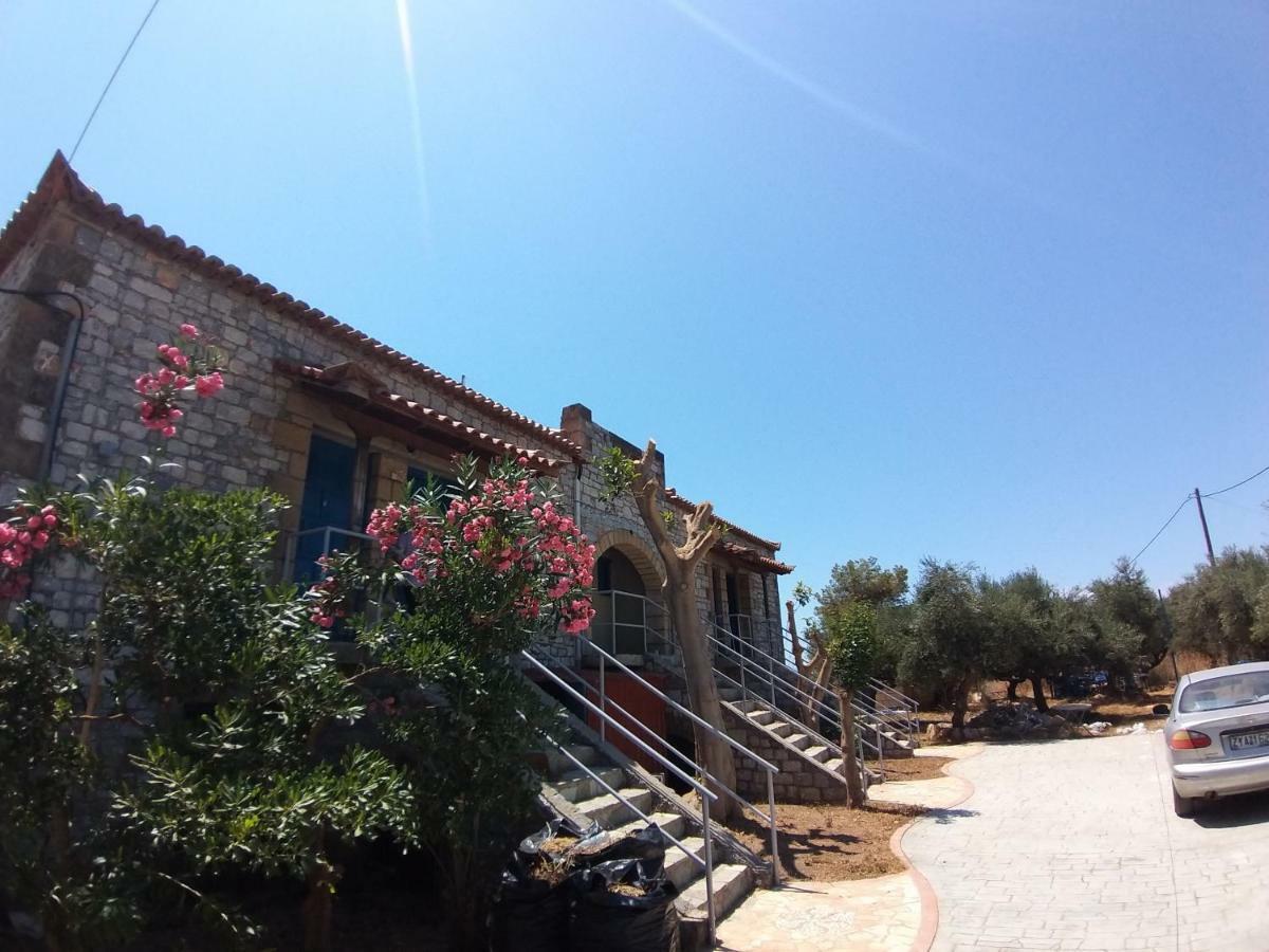 Hébergement de vacances Stoupa Properties